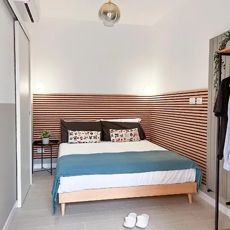 Bleisure Guest house *